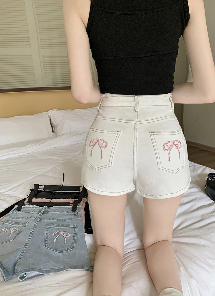 バックリボン刺繍フレイドショートデニムパンツ | レディース
