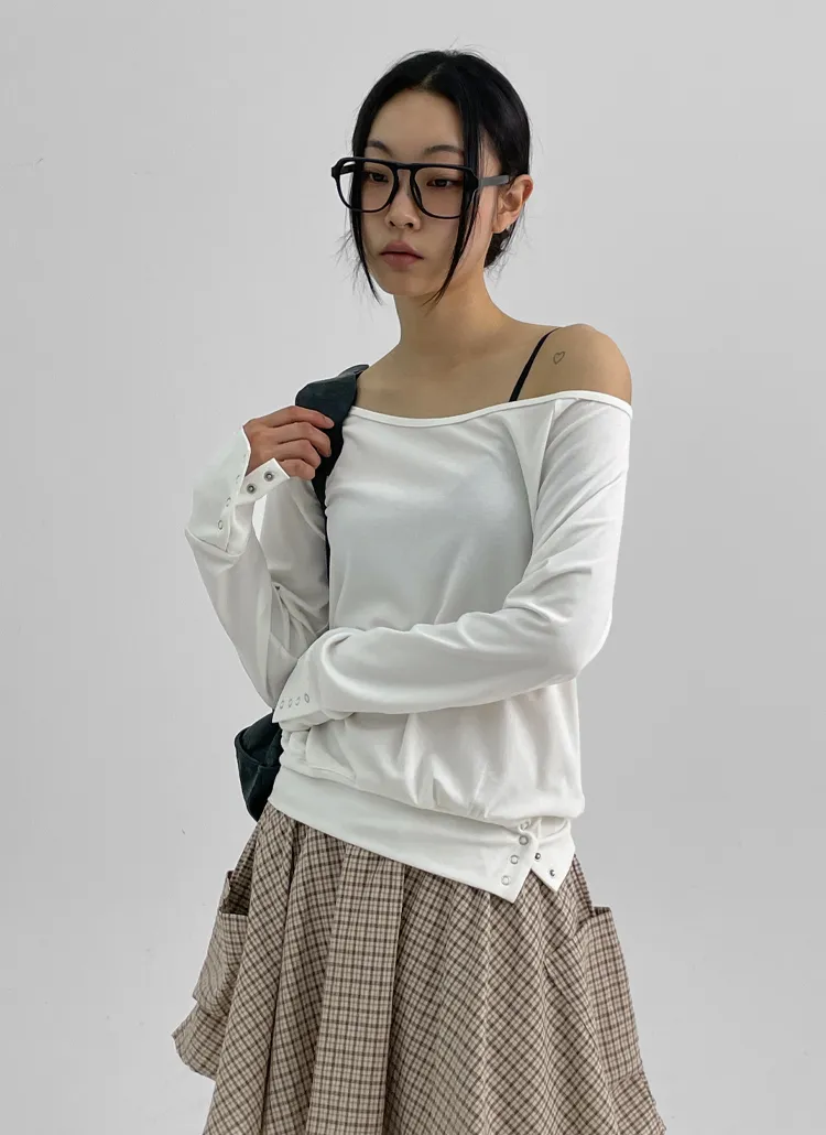 スナップボタンオフショルTシャツ | blackup | 詳細画像1