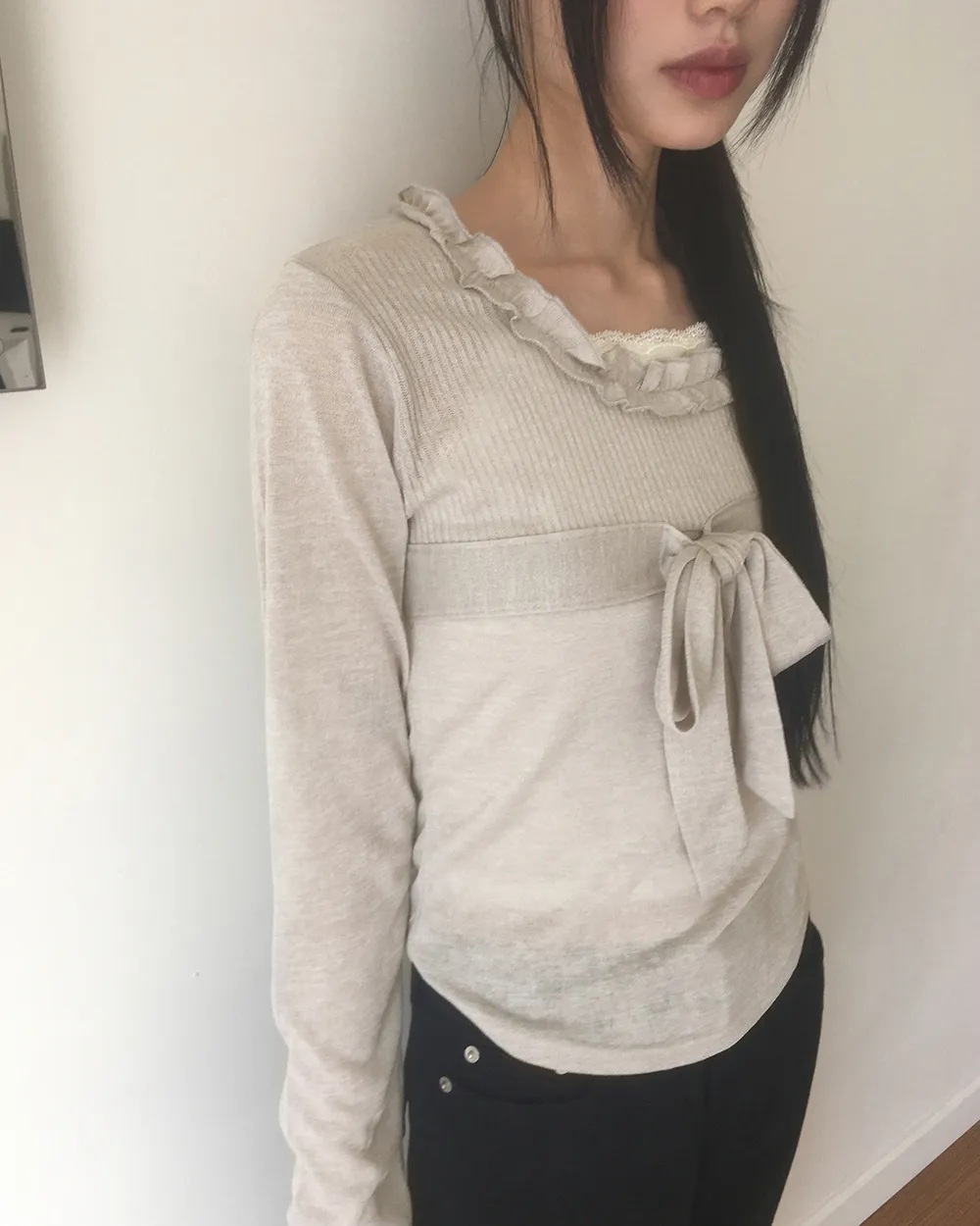 フリルネックバストリボンTシャツ | WONDERWONDER | 詳細画像1