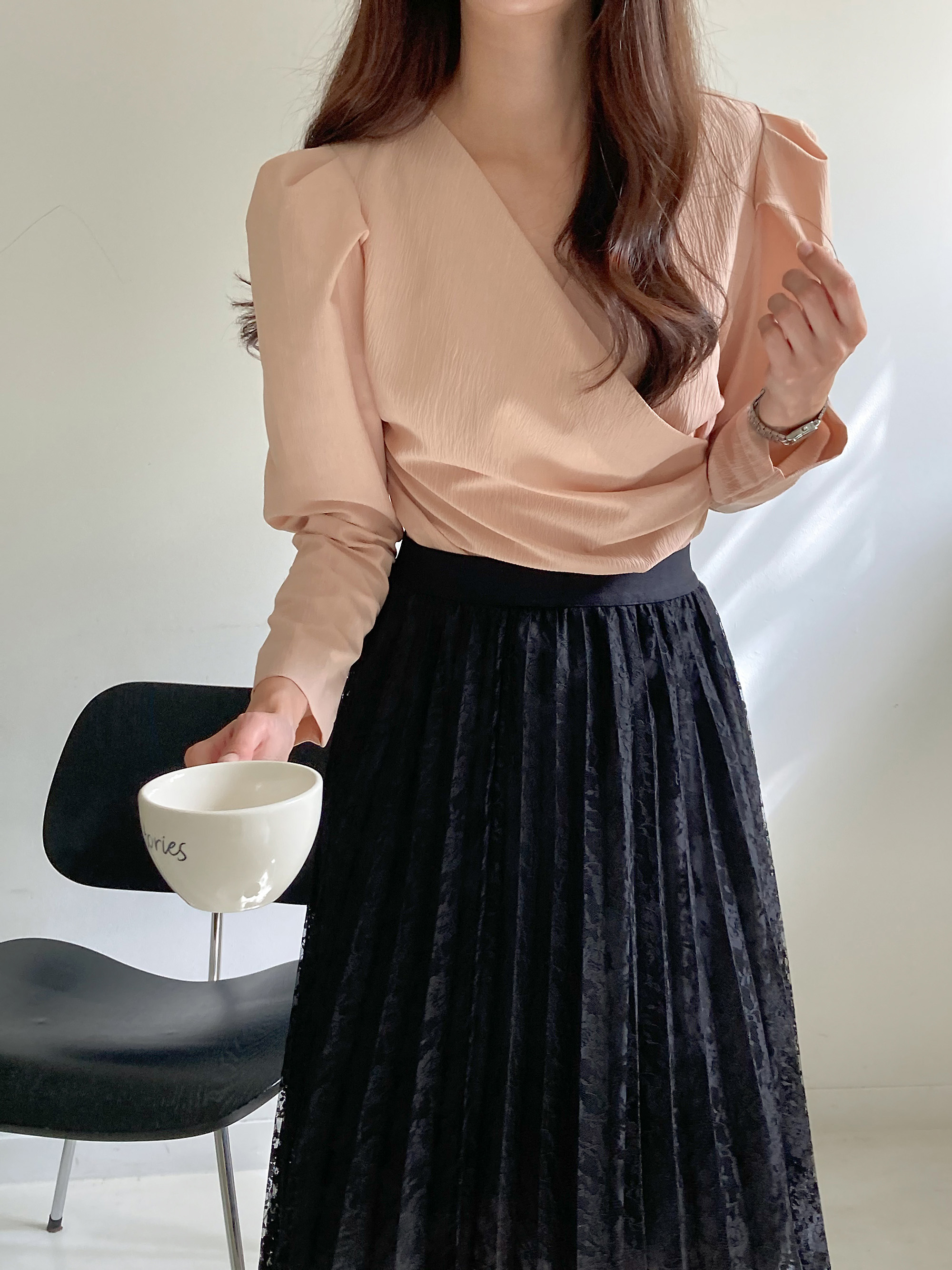 タックカシュクールパフリンクルブラウス | 詳細画像4