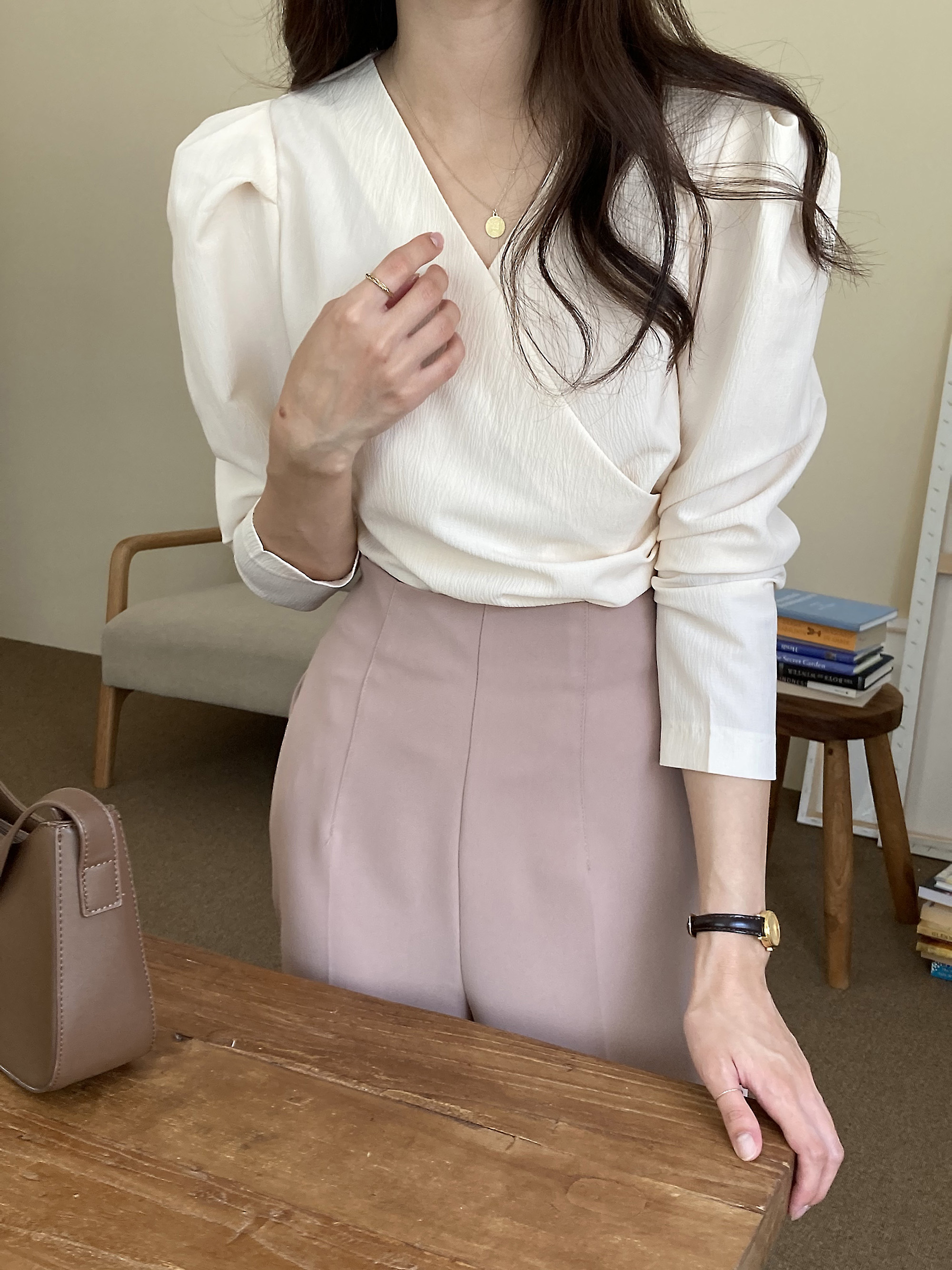 タックカシュクールパフリンクルブラウス | 詳細画像10