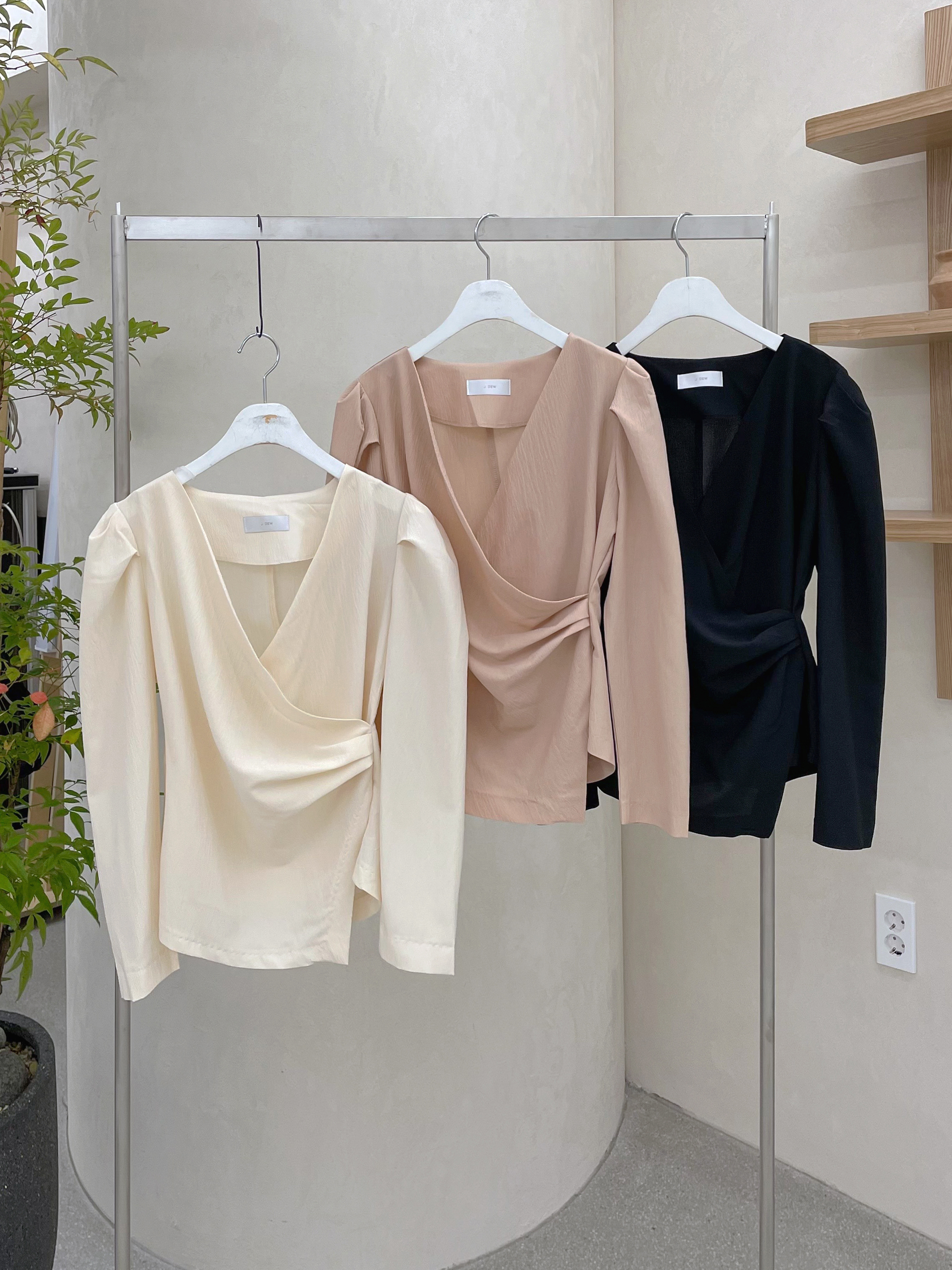 タックカシュクールパフリンクルブラウス | 詳細画像26