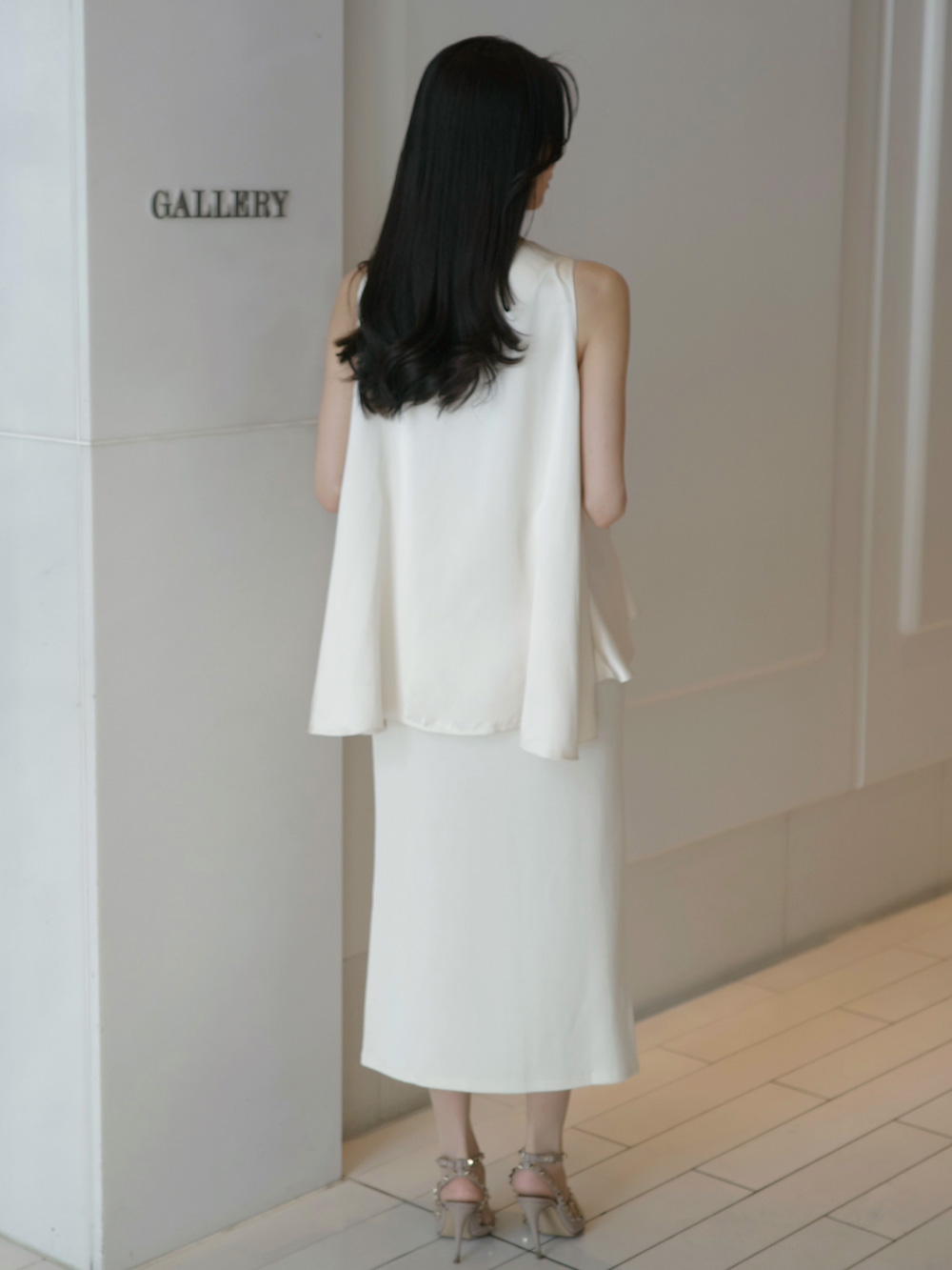 サテンフレアノースリーブ | 詳細画像12