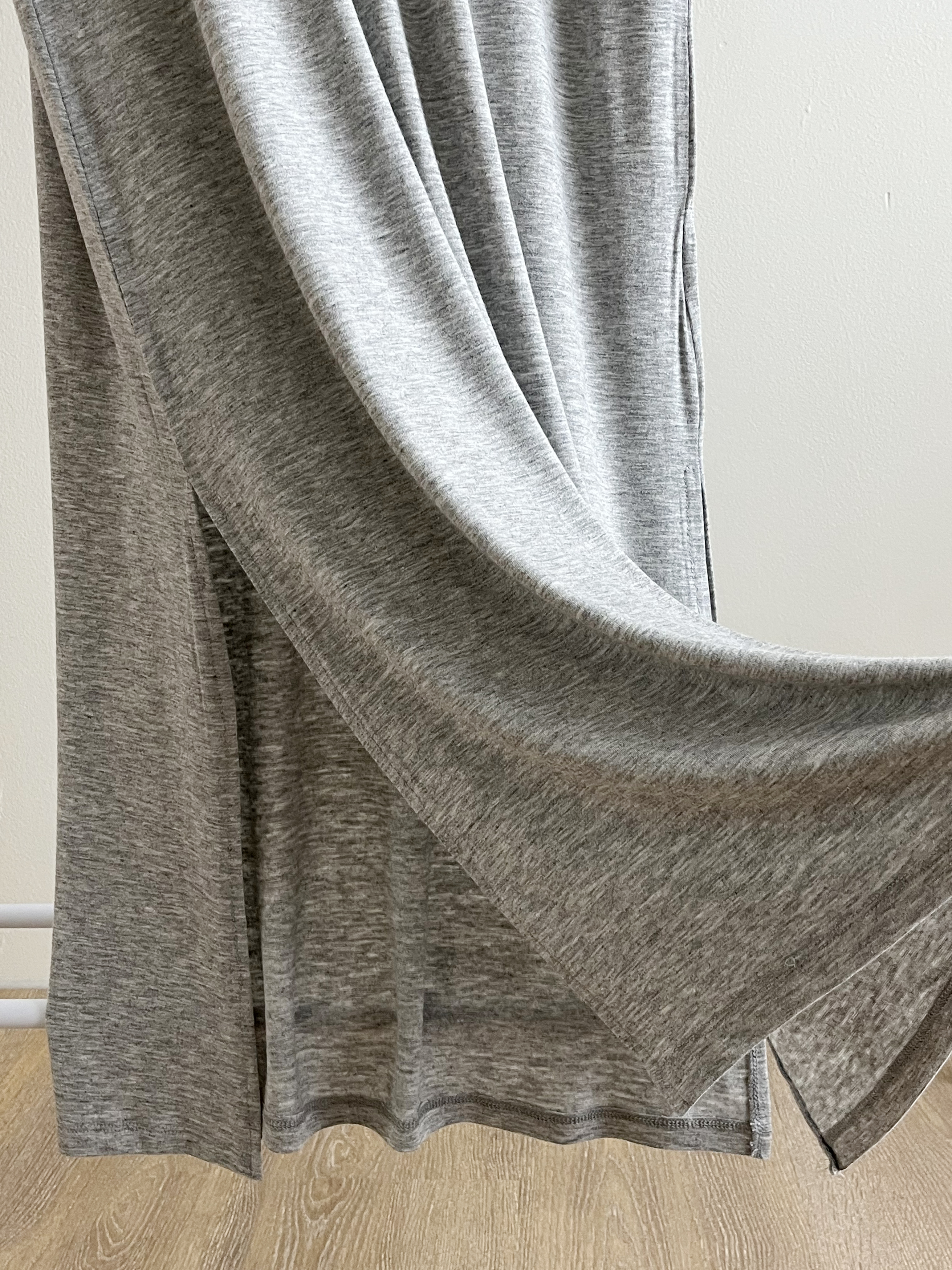 Vネックスリット半袖Tシャツワンピース | 詳細画像18