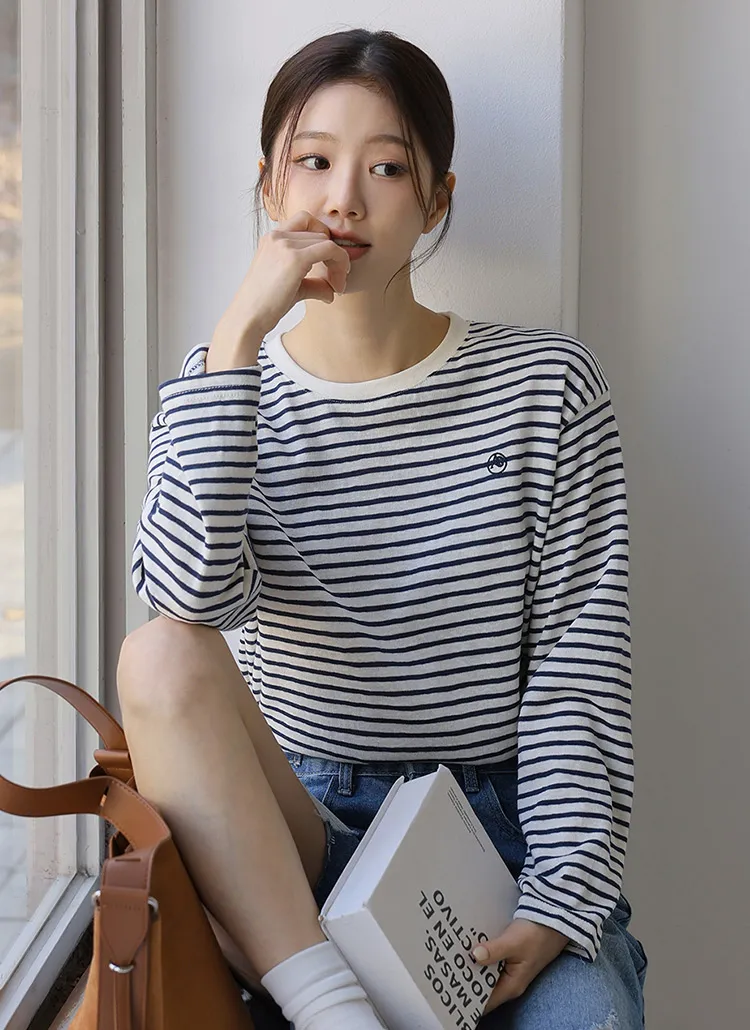 配色ラウンドボーダー刺繍ロゴTシャツ | chicfox | 詳細画像1