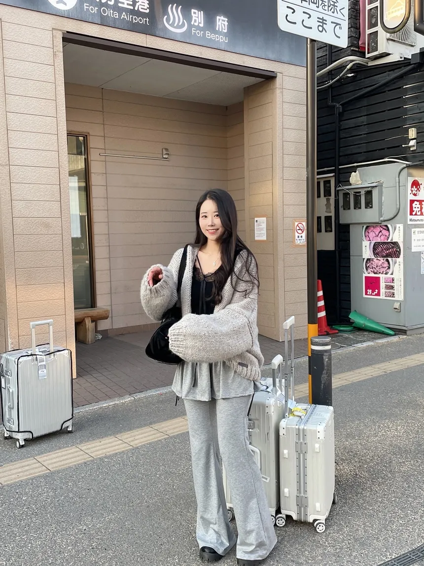 VストラップレースリボンネックTシャツ | mirangmirang | 詳細画像31