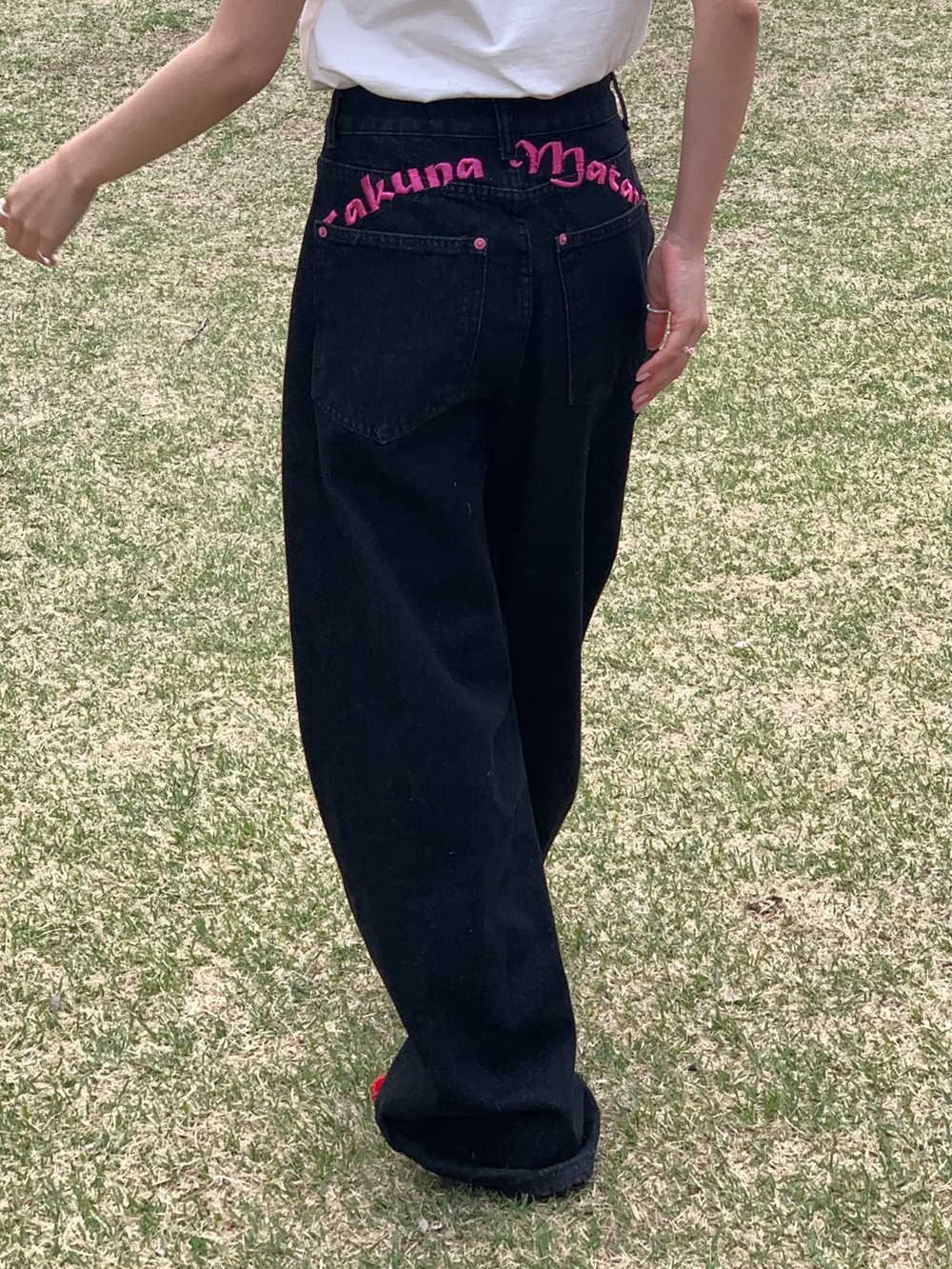 バック刺繍ロゴワイドデニムパンツ | 詳細画像3