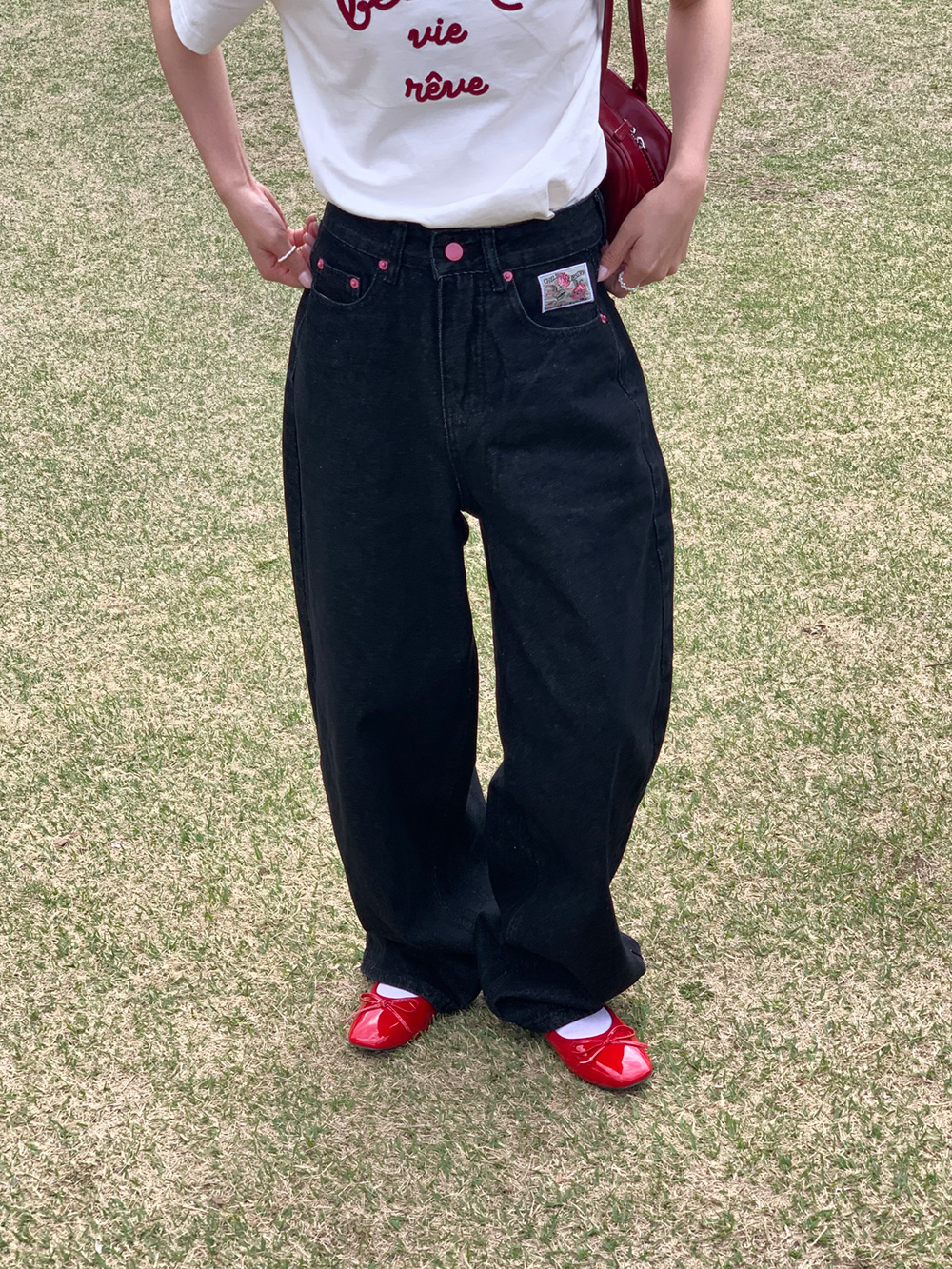 バック刺繍ロゴワイドデニムパンツ | レディースファッション