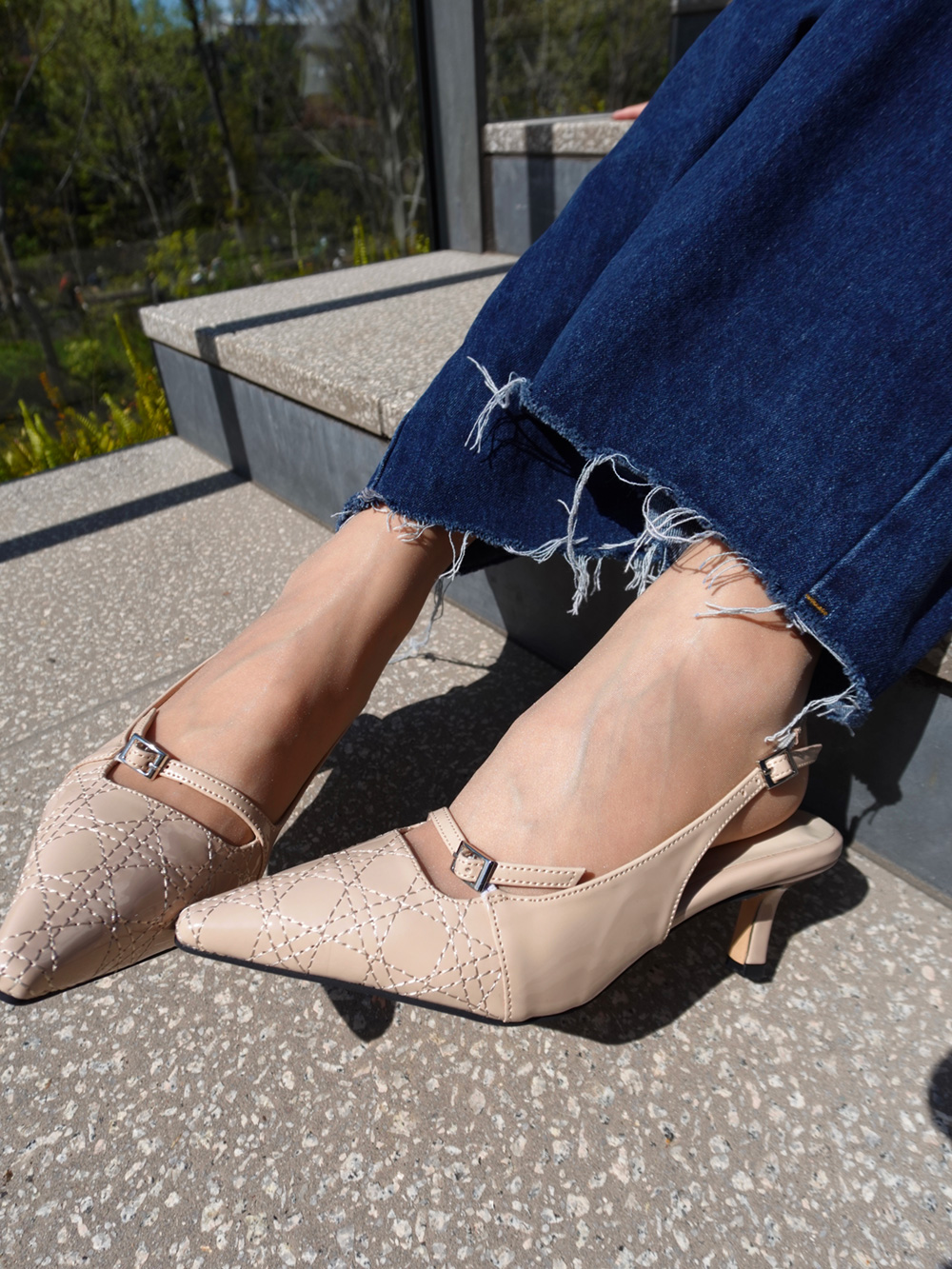 エナメル調ベルトスリングバックシューズ | 詳細画像9