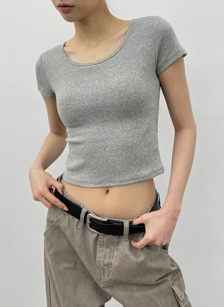 カップ付Uネック半袖Tシャツ | blackup | 詳細画像1