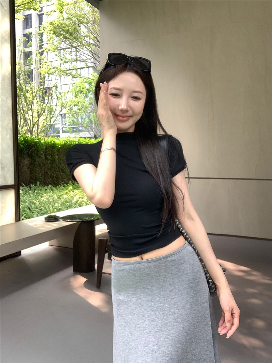 モックネッククロップド半袖Tシャツ | 詳細画像9