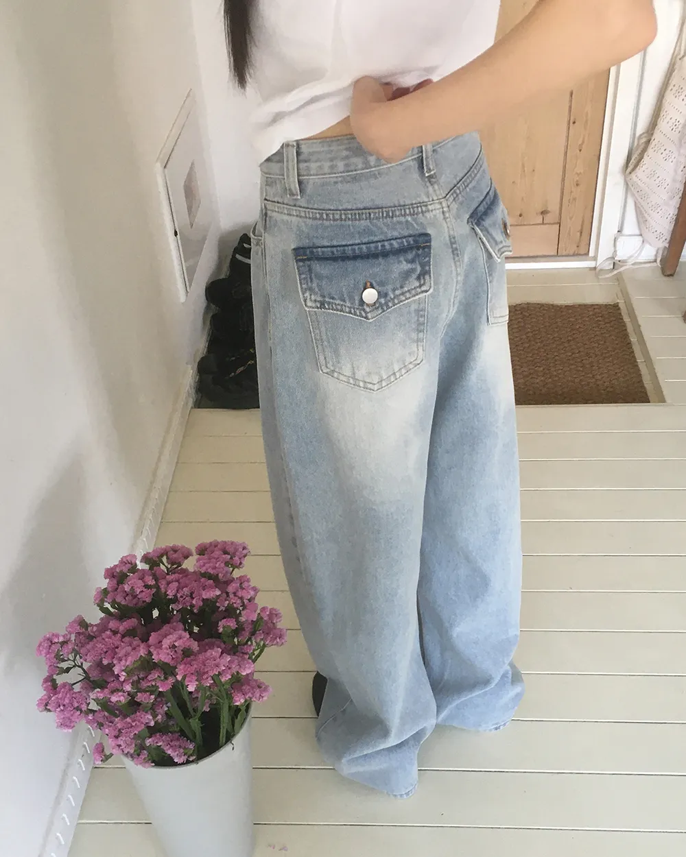 フラップポケットワイドデニムパンツ | WONDERWONDER | 詳細画像1