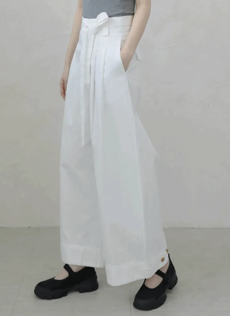 ストラップ付ボタンヘムタックワイドパンツ | arima | 詳細画像1