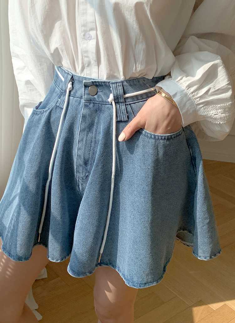 ストラップ付フレアデニムキュロットパンツ | レディースファッション