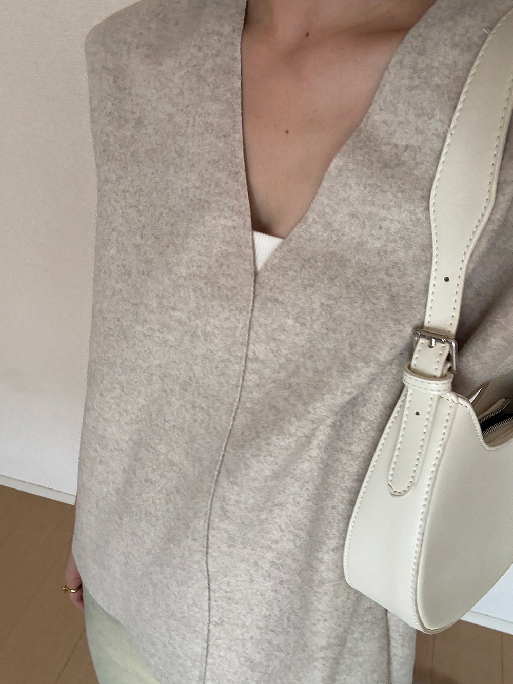 ベルト付ウール混Vネックベスト | 詳細画像12