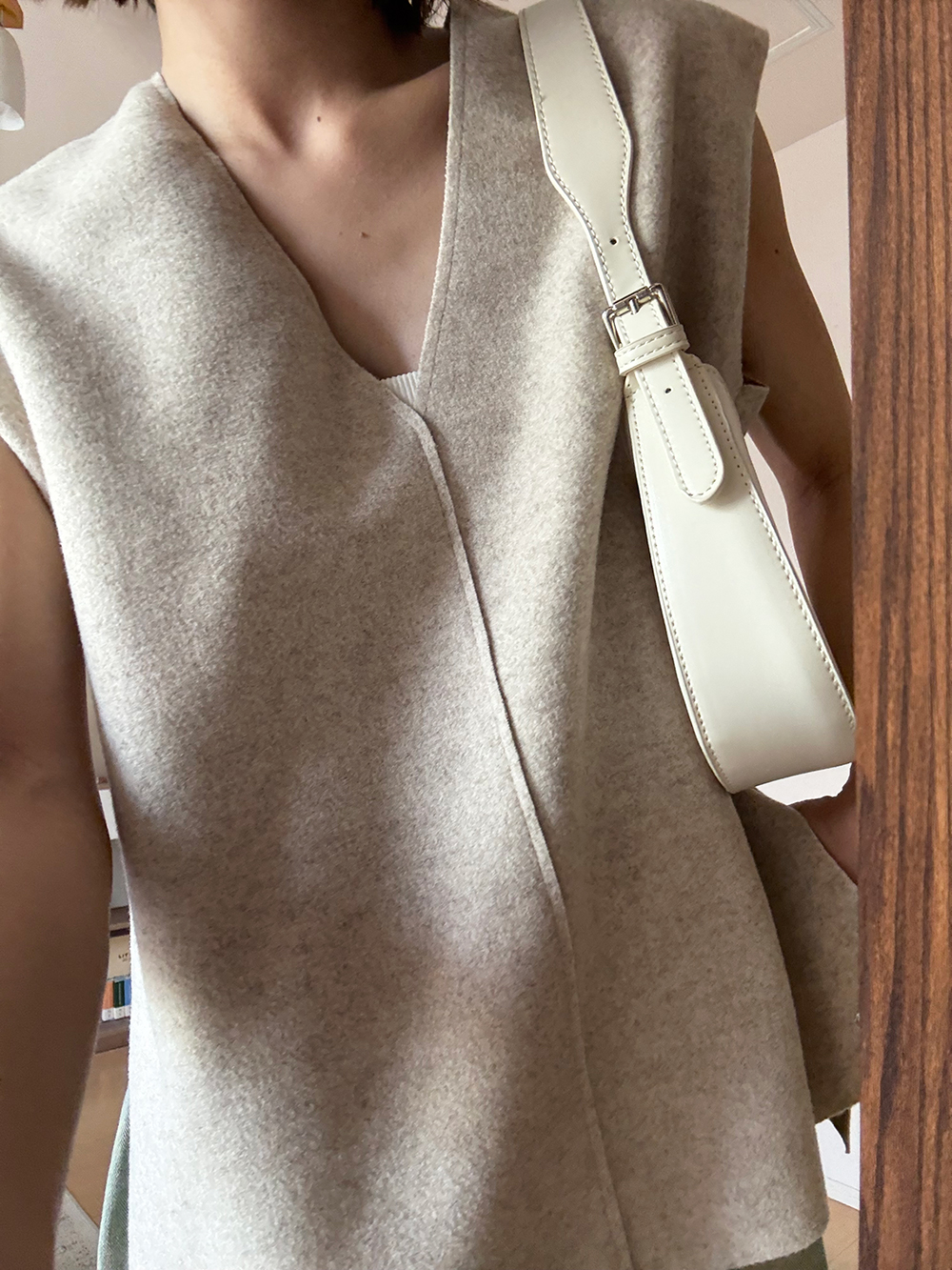 ベルト付ウール混Vネックベスト | 詳細画像14