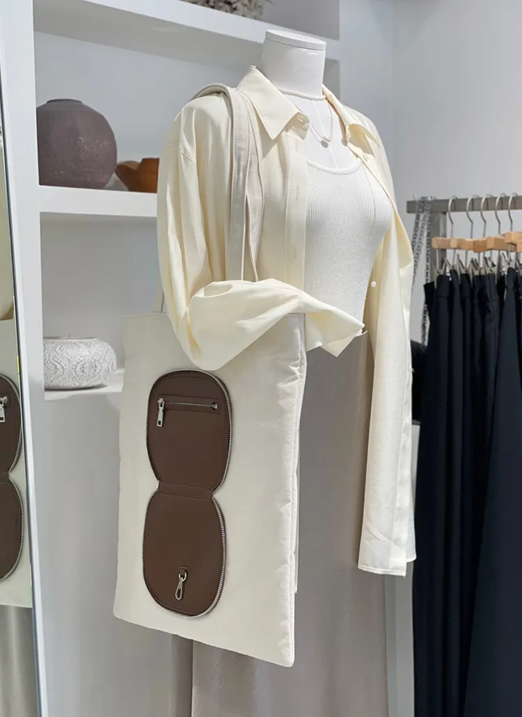 レザー調ジップパッチキャンバストートバッグ | whosbag | 詳細画像1