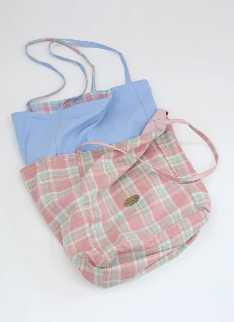 英字チャームリバーシブルトートバッグ | whosbag | 詳細画像1
