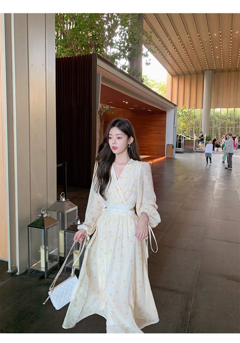 Vネックロングタック花柄ワンピース | 詳細画像10