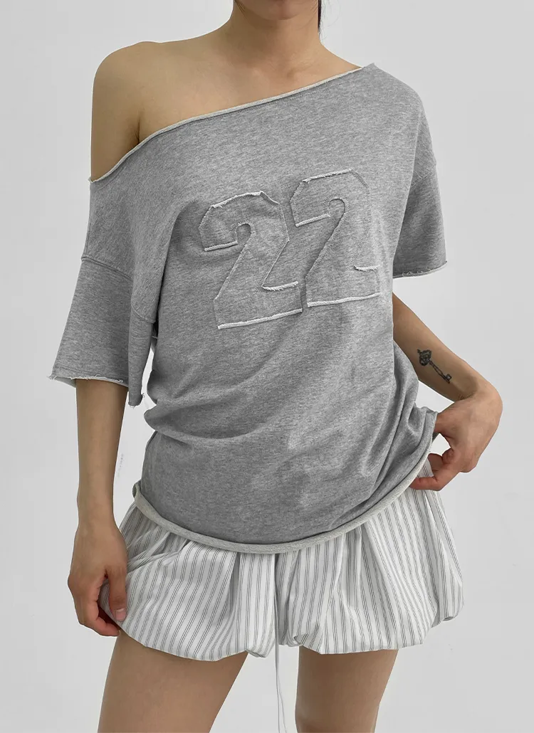 ワンショルダーカット半袖ナンバーTシャツ | blackup | 詳細画像1
