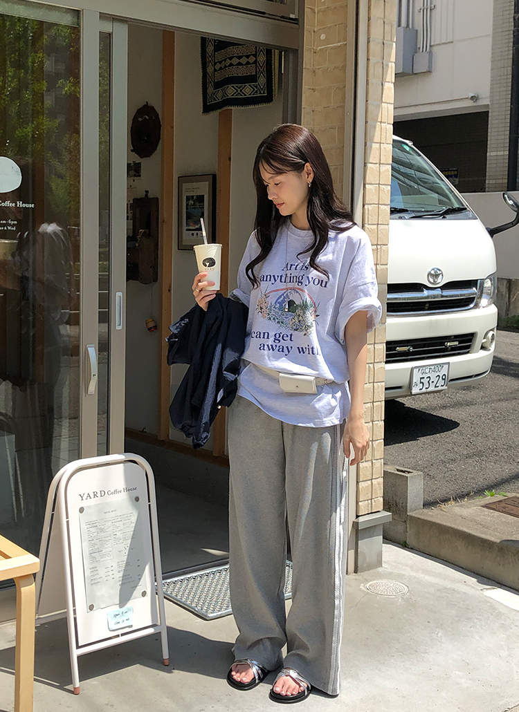 半袖プリント花柄Tシャツ | レディースファッション通販 - DHOLIC