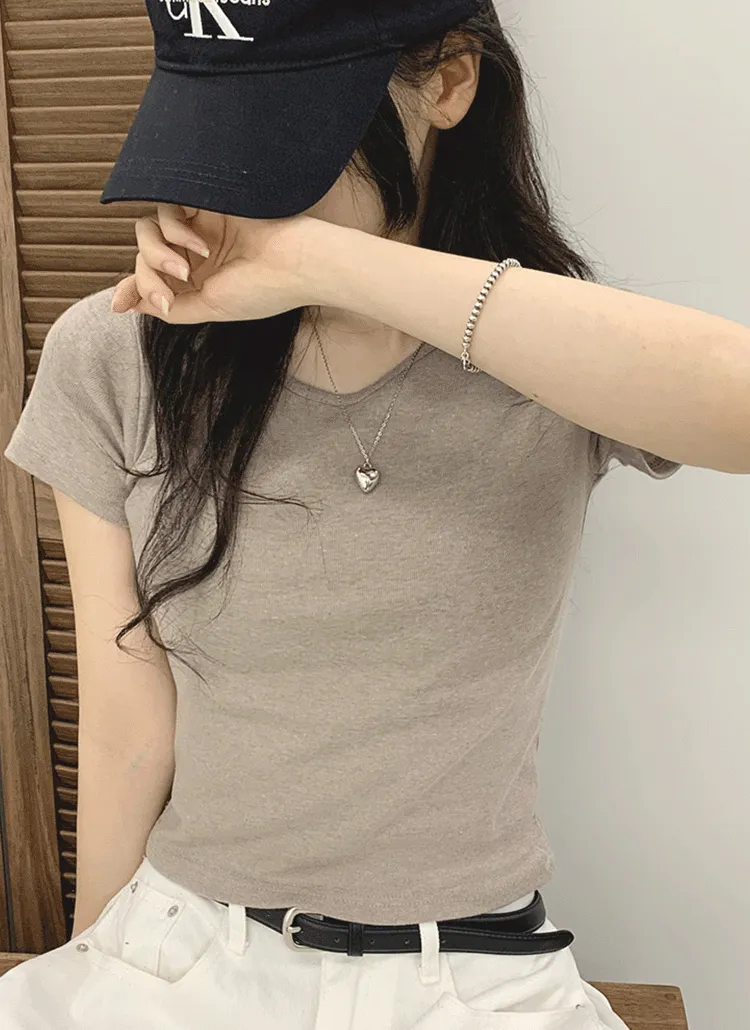 スリム半袖Tシャツ | withhuilin | 詳細画像1