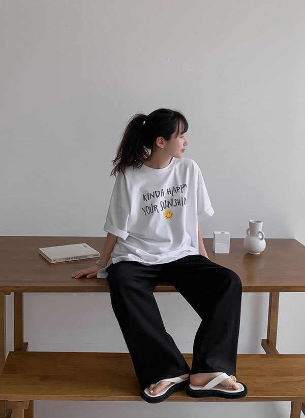 ラウンドネックボクシー半袖ロゴTシャツ | レディースファッション通販