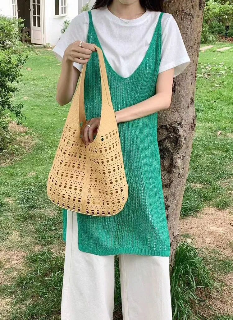 ポーチ付パンチングトートバッグ | whosbag | 詳細画像1