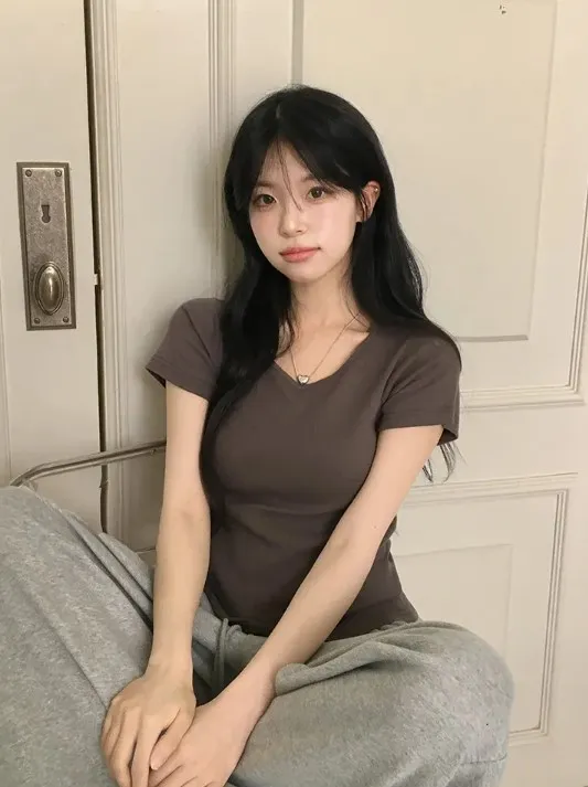 コットンラウンドネックベーシックTシャツ | creamsugar | 詳細画像1