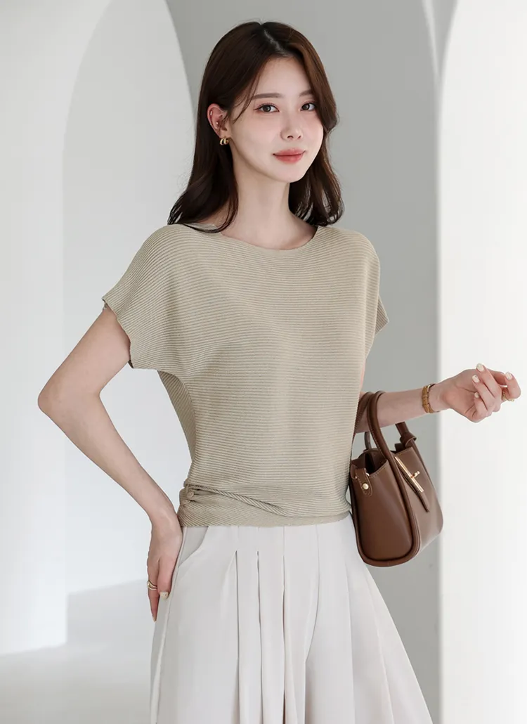 ニットラウンドネックドルマン半袖Tシャツ | Auberie | 詳細画像1