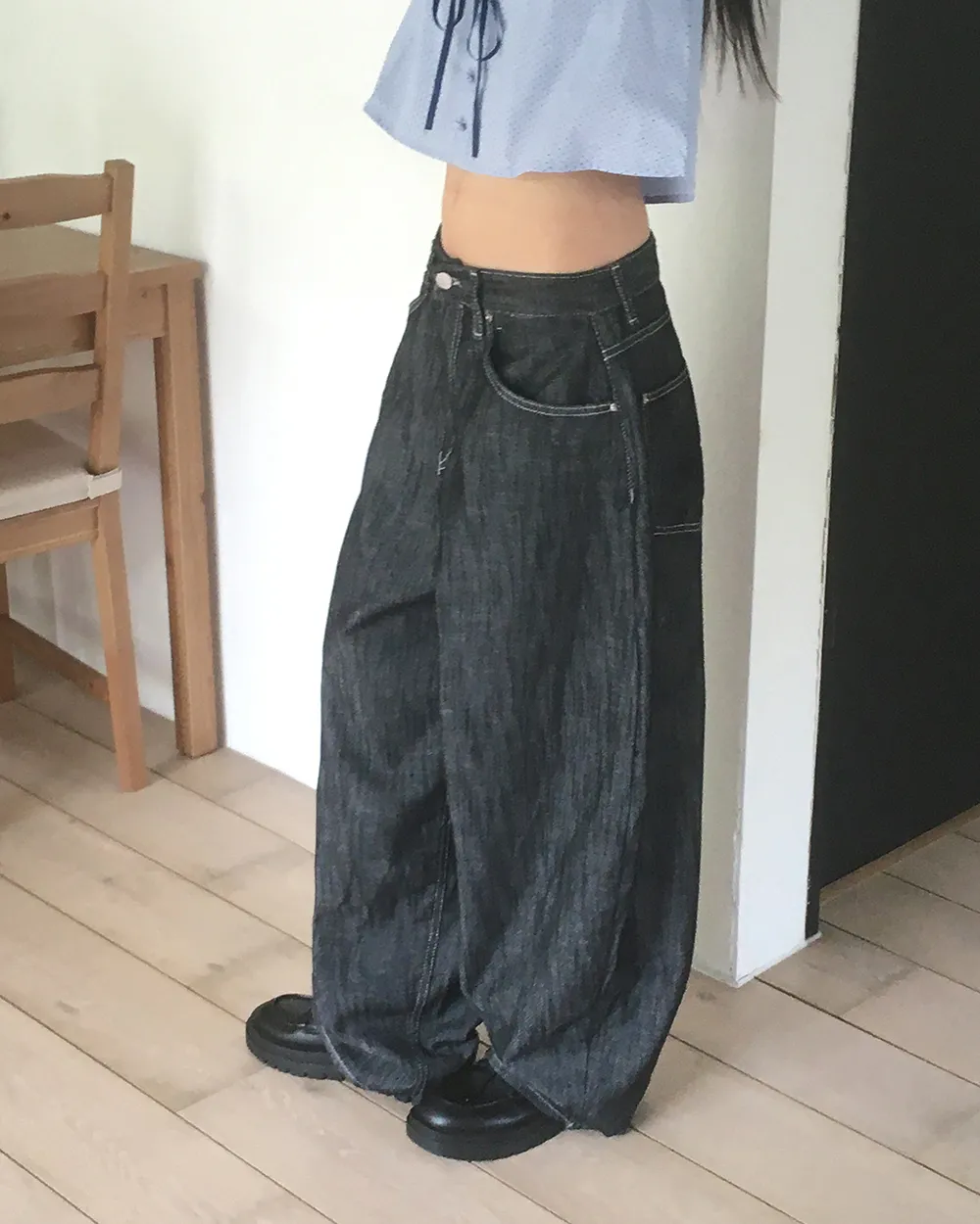 ノンウォッシュワイドバルーンデニムパンツ | WONDERWONDER | 詳細画像1