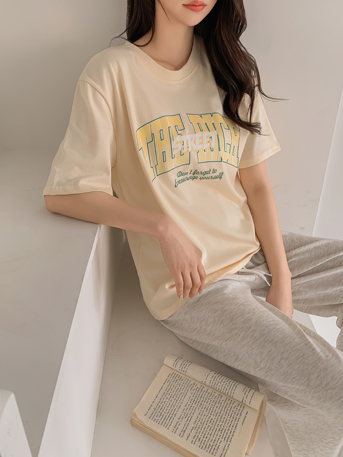 ラウンドネック半袖ロゴTシャツ | 詳細画像18
