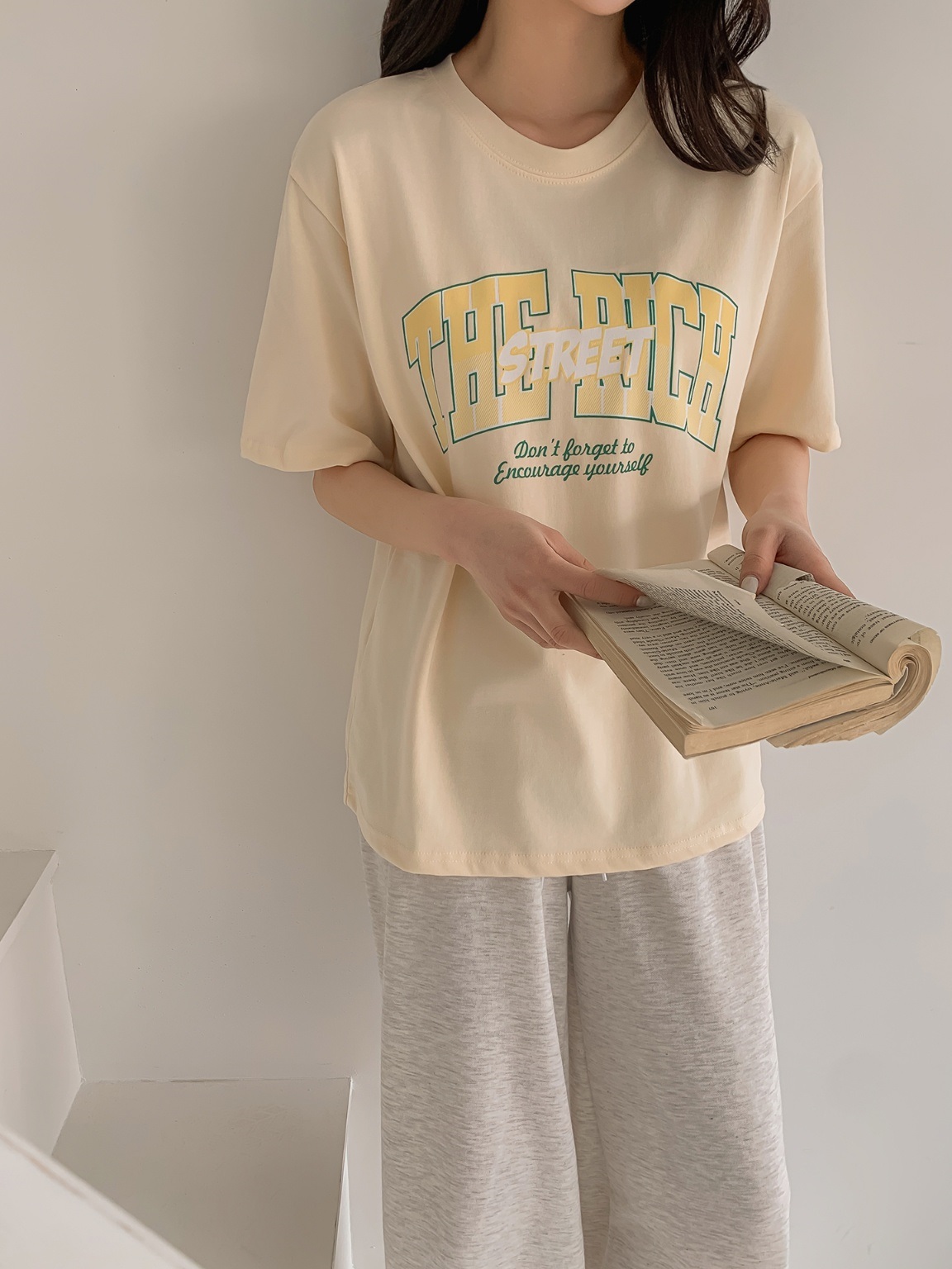 ラウンドネック半袖ロゴTシャツ | 詳細画像19