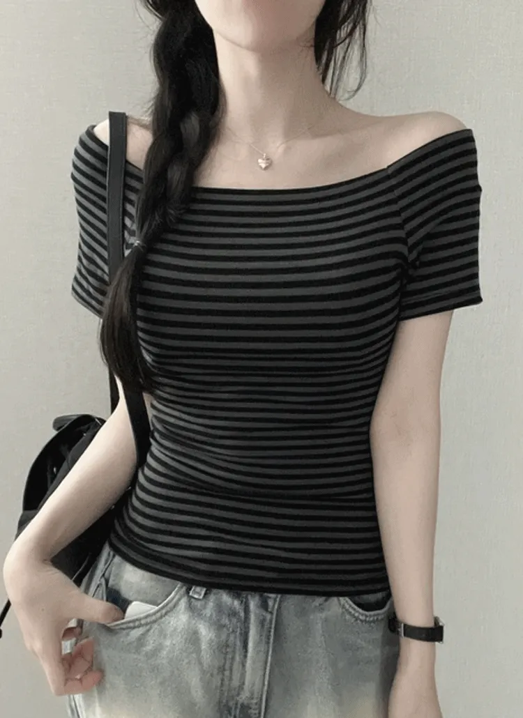 オフショルダーボーダーTシャツ | NEEDON | 詳細画像1