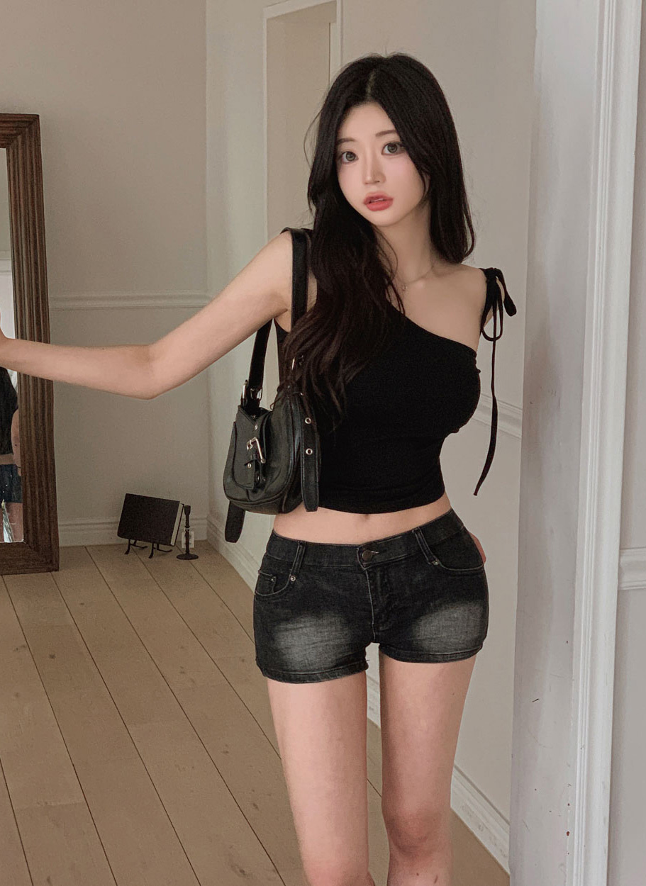 ストレッチローライズ骨盤パッドショートデニムパンツ | レディース