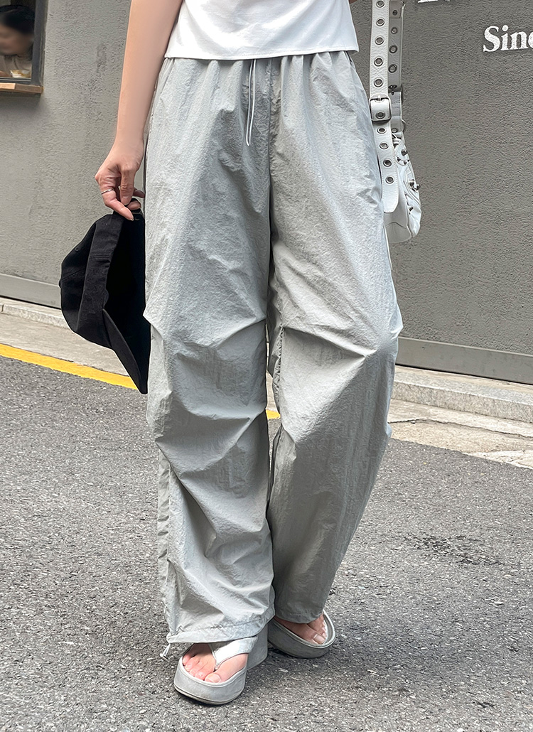 ナイロンウエストゴムドローストリングパンツトレーニング