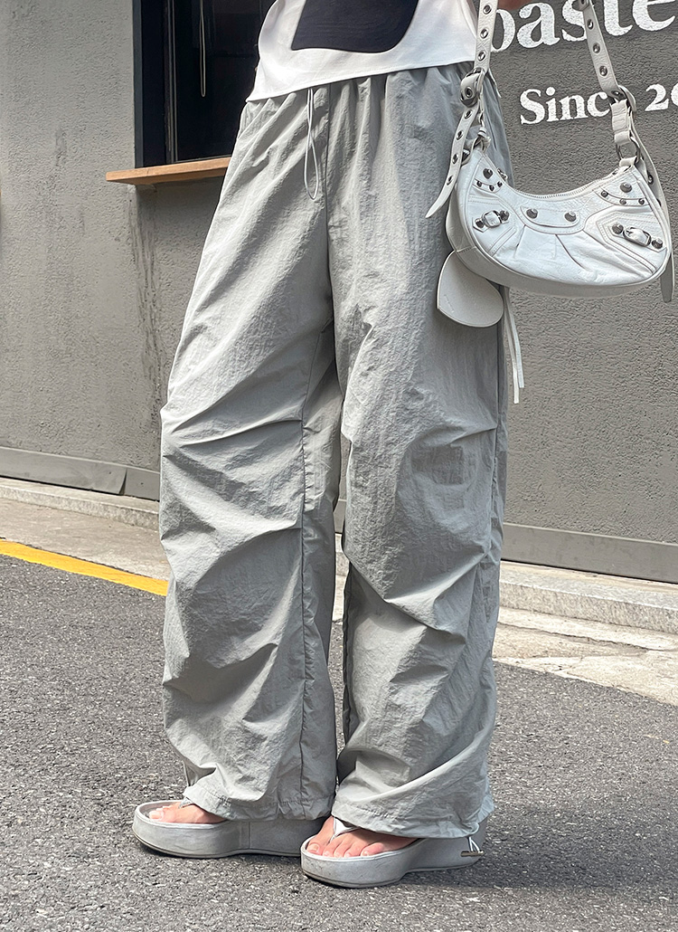 ナイロンウエストゴムドローストリングパンツトレーニング