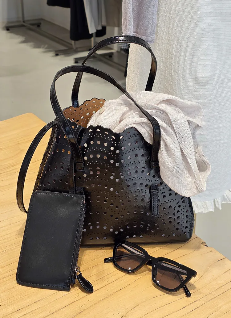 2WAYポーチ付カウレザーパンチングトートバッグショルダーバッグ | whosbag | 詳細画像1