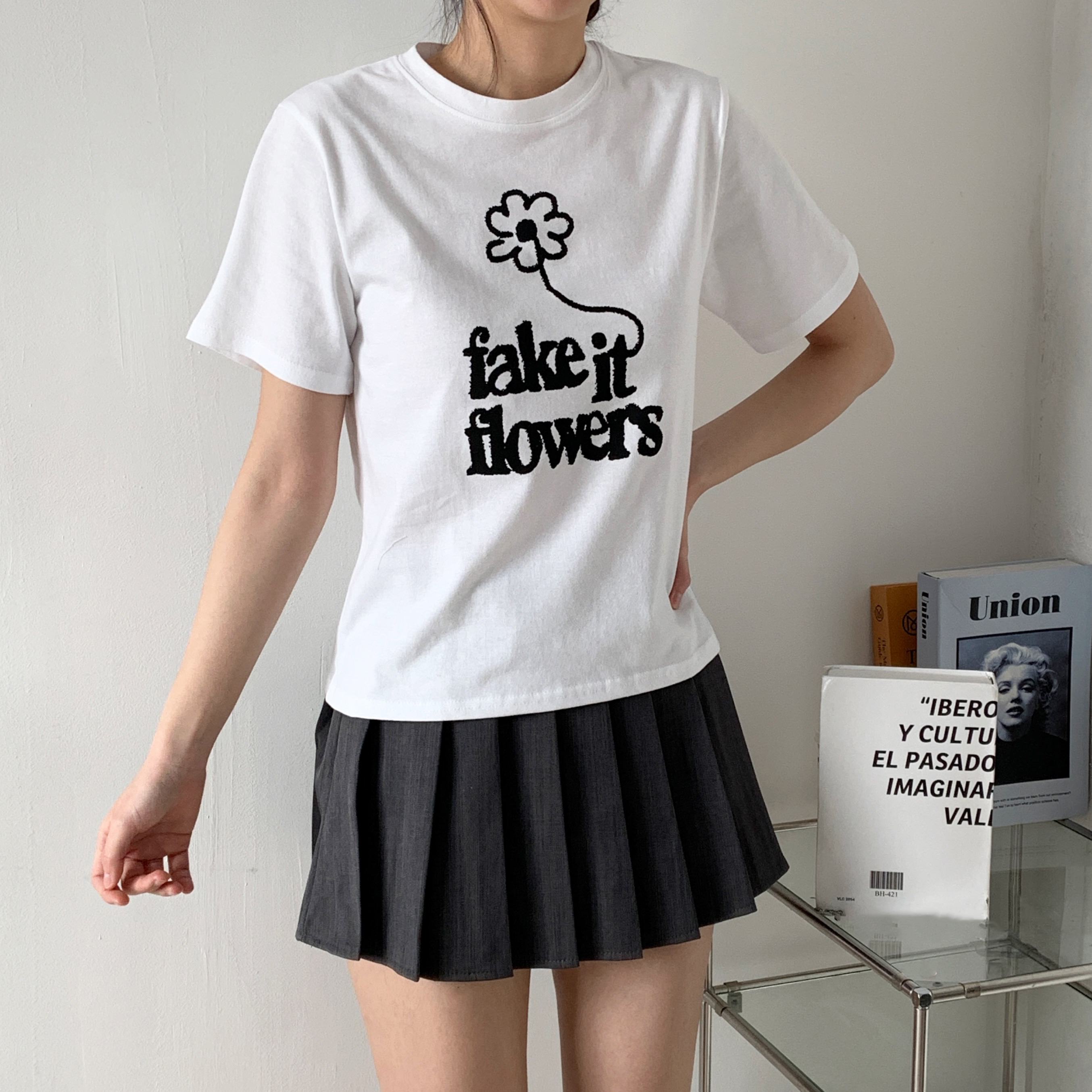 ラウンドネック半袖プリントTシャツ | 詳細画像9