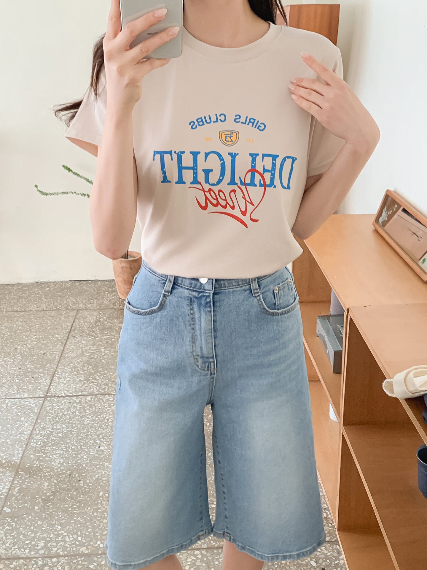 ラウンドネック半袖ロゴTシャツ | 詳細画像10