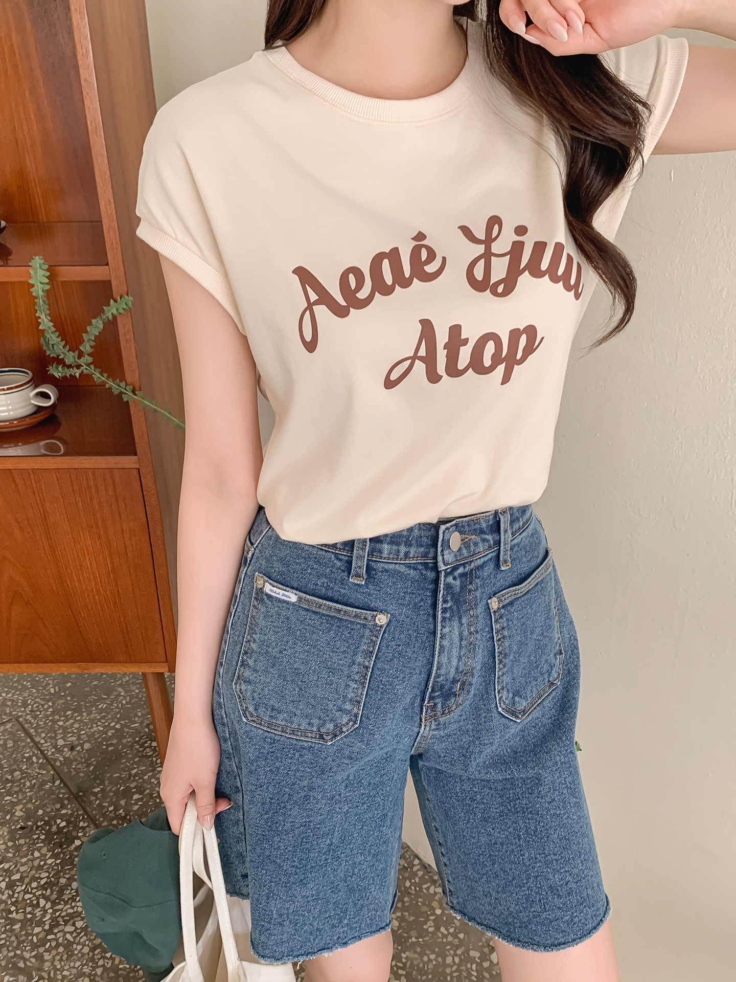 ソフトラウンドネック半袖ロゴTシャツ | 詳細画像7