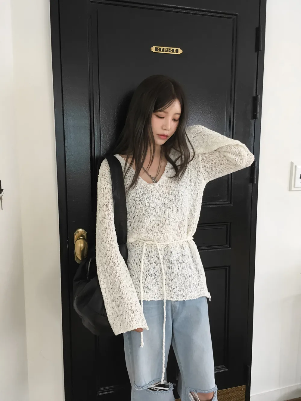 ストラップ付シースルーニット長袖ルーズVネックニット | Heyme | 詳細画像1