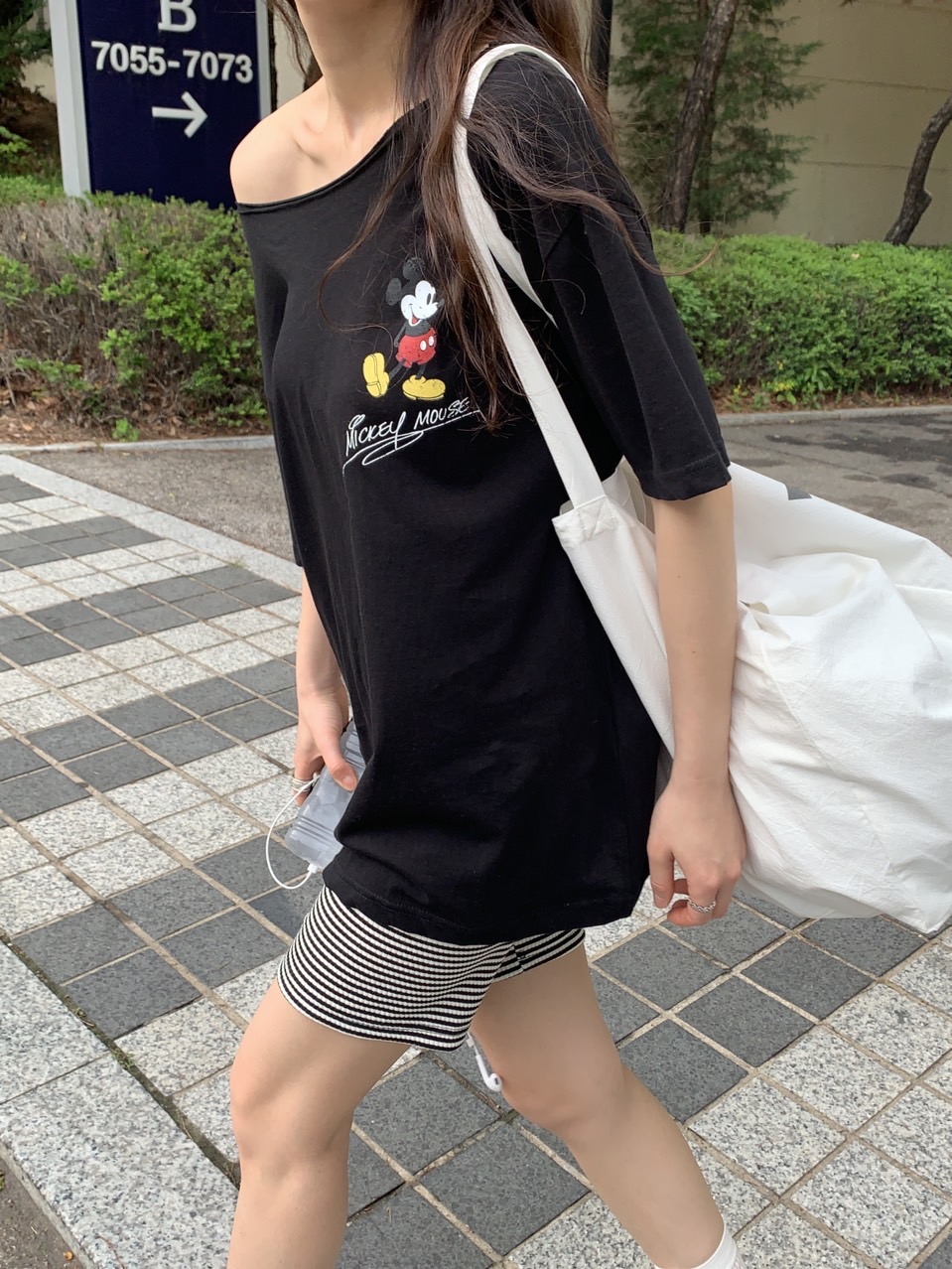 オフショルダー半袖プリントTシャツ | 詳細画像10