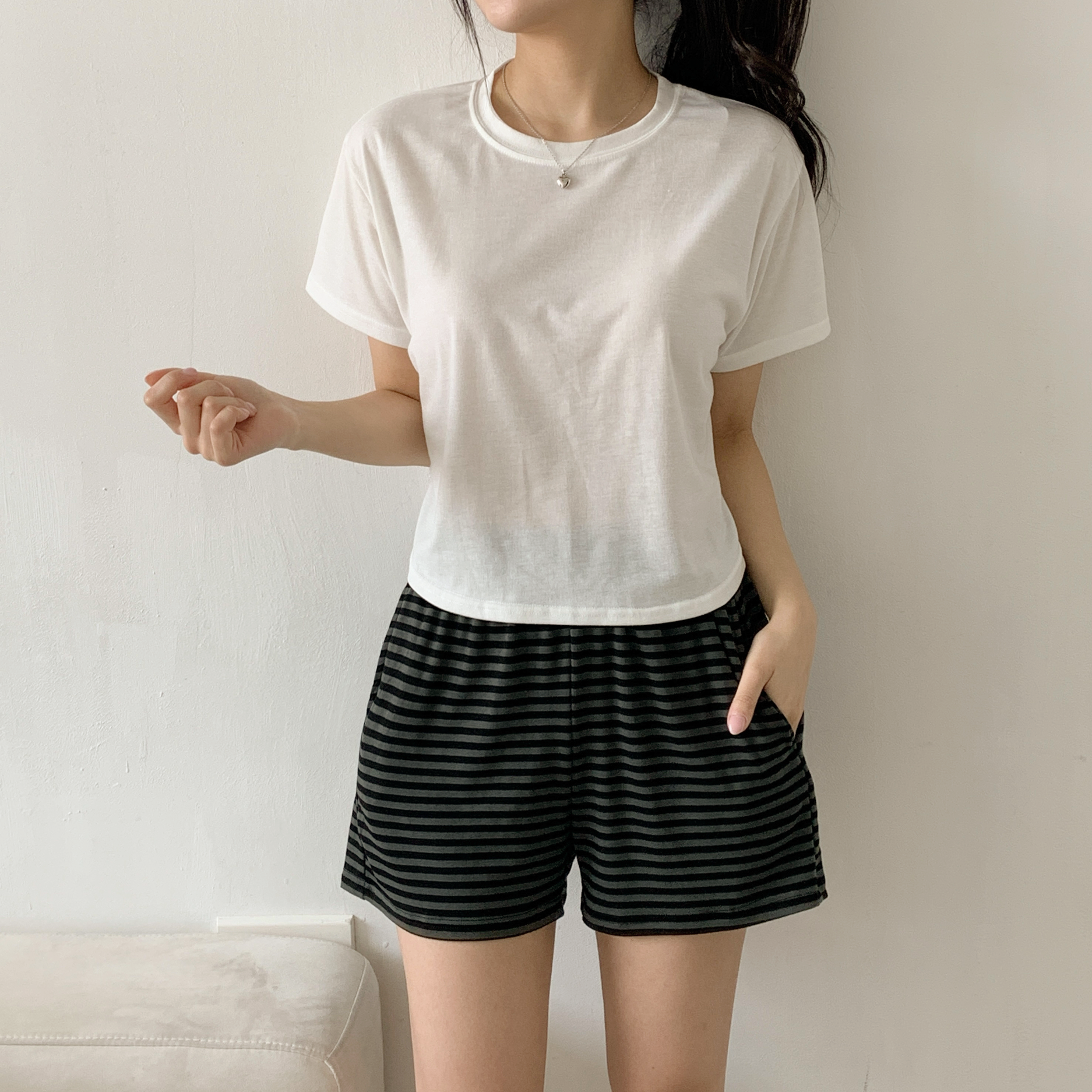 ラウンドネックシンプルベーシックTシャツ | 詳細画像21