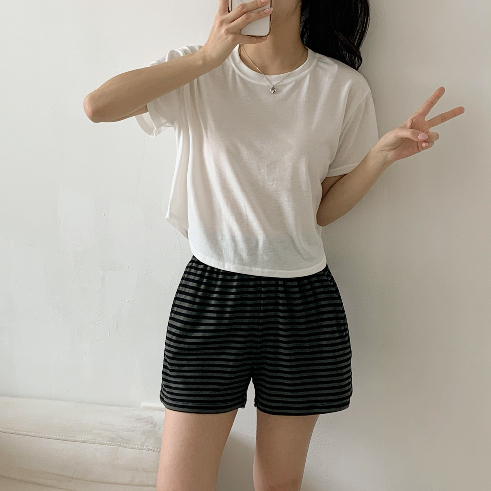 ラウンドネックシンプルベーシックTシャツ | 詳細画像17