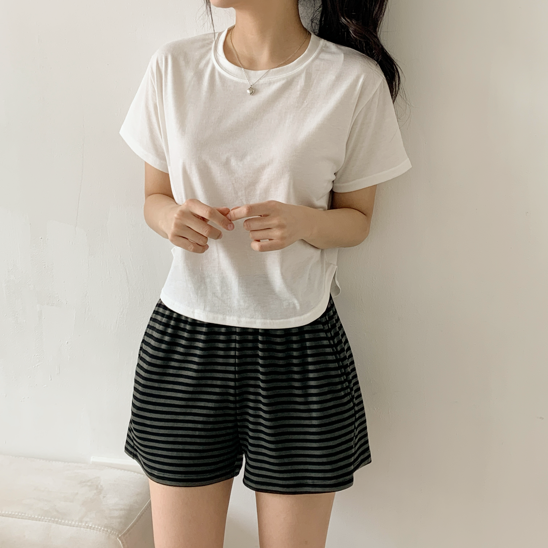 ラウンドネックシンプルベーシックTシャツ | 詳細画像19