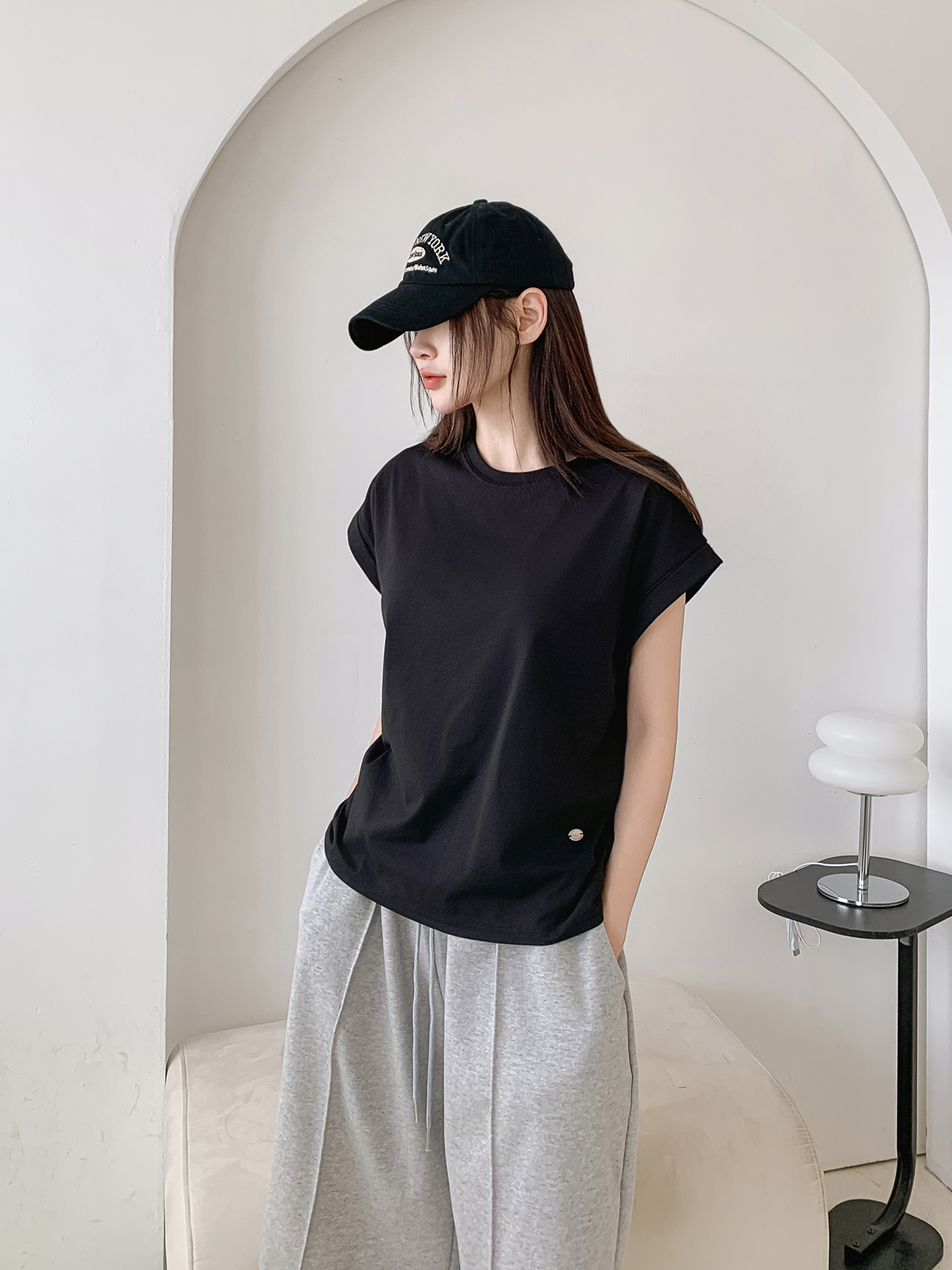 ラウンドネック半袖ロールアップTシャツ | 詳細画像11