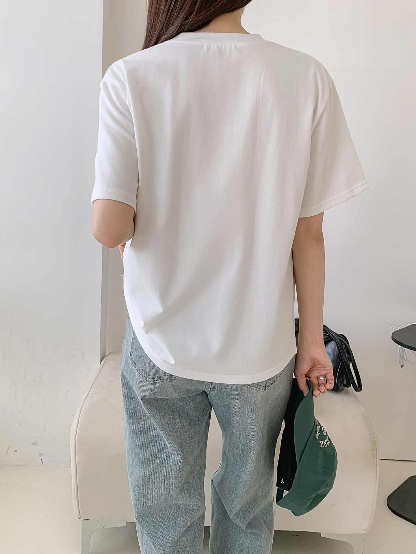 ラウンドネック半袖ロゴTシャツ | 詳細画像4