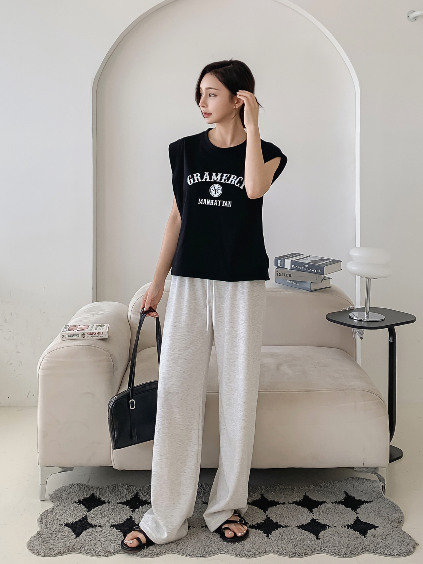 ラウンドネック半袖ロゴTシャツ | 詳細画像2