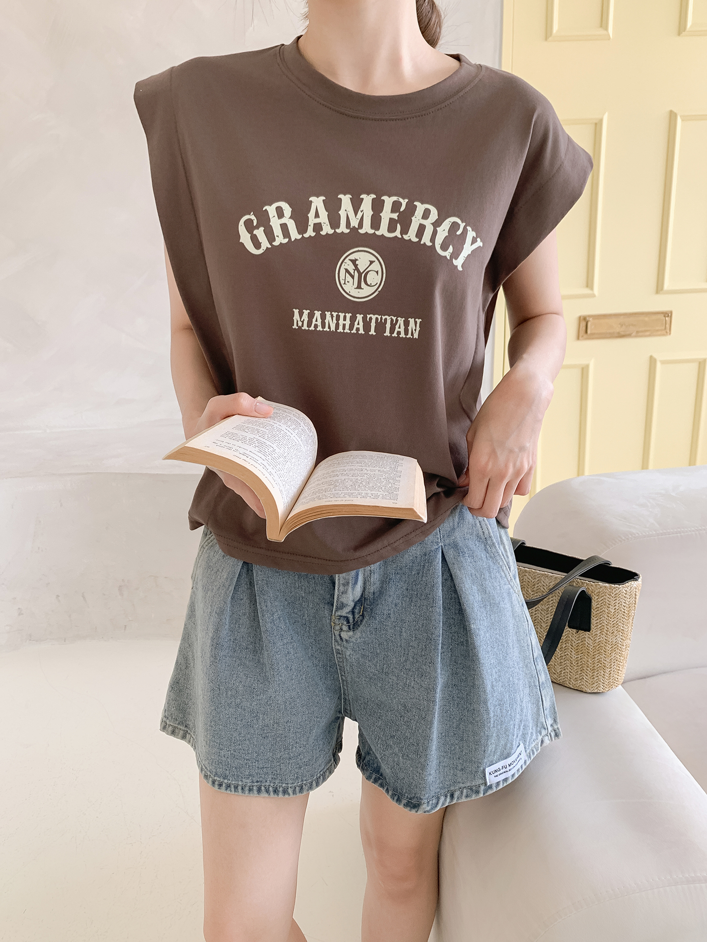 ラウンドネック半袖ロゴTシャツ | 詳細画像14